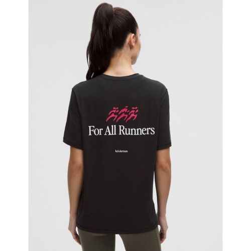 “ T-Shirt d'entraÃ®nement en jersey Run Graphics â€“ Taille 2 - lululemon - Modalova