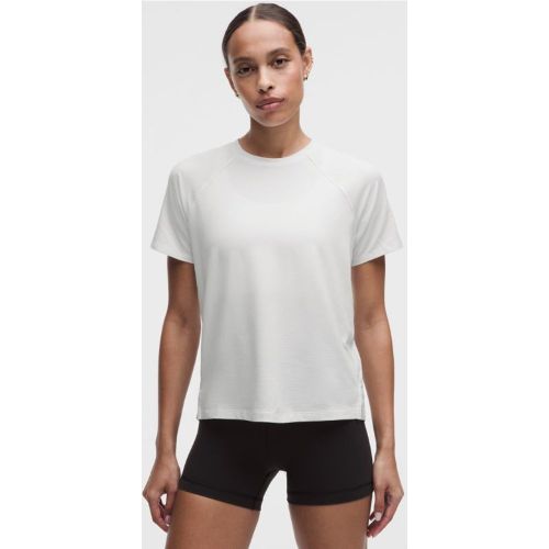 “ T-Shirt License to Train coupe classiques â€“ Blanc â€“ Taille 2 - lululemon - Modalova
