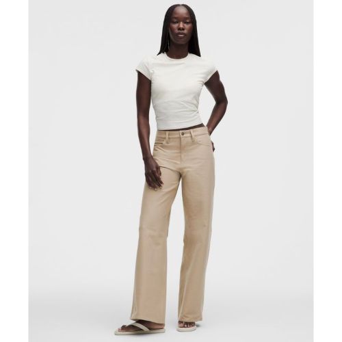 “ Pantalon EasyFive taille basse large classique Standards â€“ Kaki â€“ Taille 33 - lululemon - Modalova