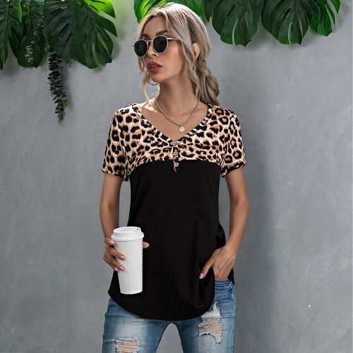 T-shirt à manches courtes avec pièces à léopard - SHEIN - Modalova