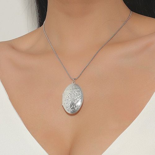 Collier pendentif médaillon ovale - SHEIN - Modalova