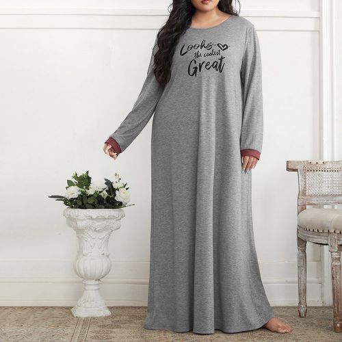 Robe de pyjama à slogan longue - SHEIN - Modalova