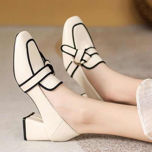 Chaussures minimaliste à nœud - SHEIN - Modalova