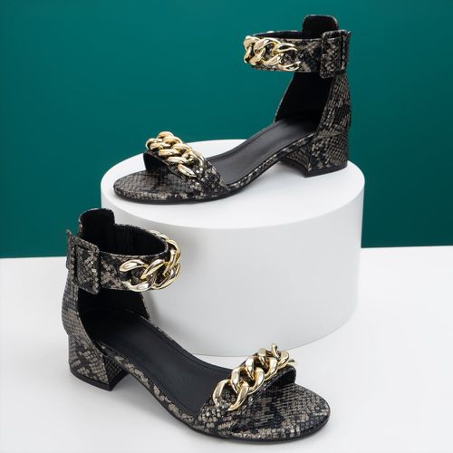 Sandales à talons épais en relief de python à chaîne à bride de cheville - SHEIN - Modalova