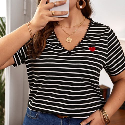 T-shirt à rayures cœur à applique avec dentelle - SHEIN - Modalova