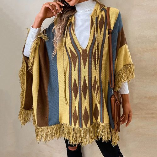 Pièce Poncho à motif losange à franges à cordon à capuche en tricot - SHEIN - Modalova