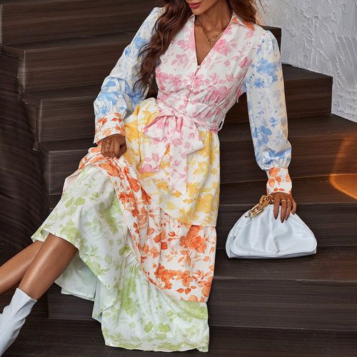 Robe ceinturée à imprimé floral à blocs de couleurs manches bouffantes à volants - SHEIN - Modalova
