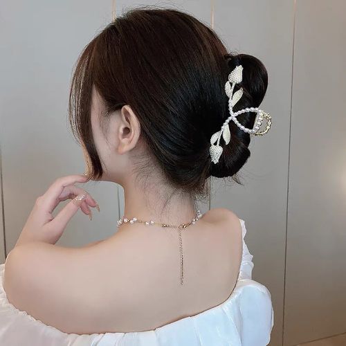 Griffe à cheveux fausse perle design fleur - SHEIN - Modalova