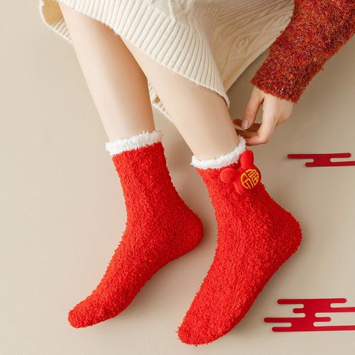 Chaussettes caractère chinois à broderie duveteux - SHEIN - Modalova