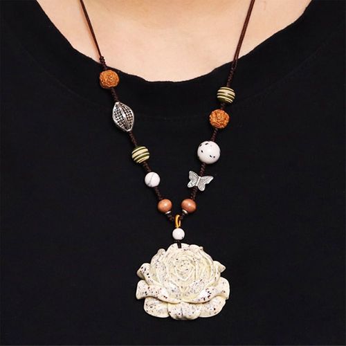 Collier perle & à détail papillon à fleur - SHEIN - Modalova