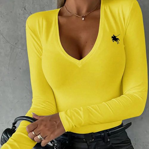 T-shirt casual slim à manches longues et col en V avec imprimé chevaliers, pour le printemps - SHEIN - Modalova