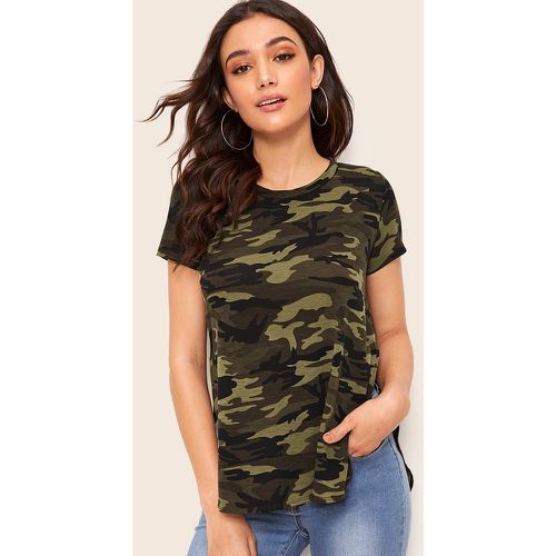 T-shirt fendu asymétrique avec imprimé camouflage - SHEIN - Modalova