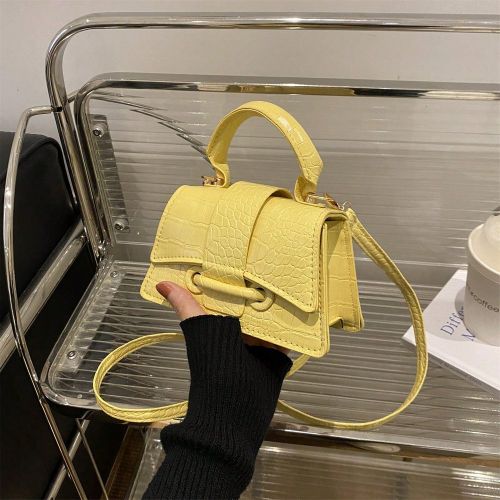Pièce de sac à main vintage imprimé de style contrasté, sac à main vintage à rabat, mini sac à main et portefeuille - SHEIN - Modalova