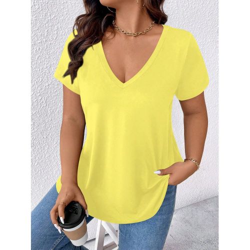 S grande taille T-shirt décontracté à encolure en V et manches courtes, polyvalent - SHEIN - Modalova