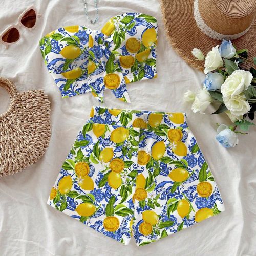 Ensemble 2 pièces top court et shorts imprimé floral et citron rétro bleu et blanc, décontracté pour les vacances, les rendez-vous, le thé de l' - SHEIN - Modalova