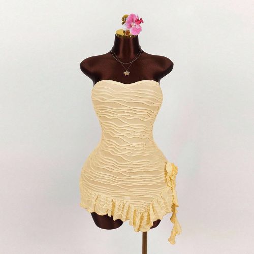 Robe mini débardeur à volants asymétrique avec bord texturé - SHEIN - Modalova