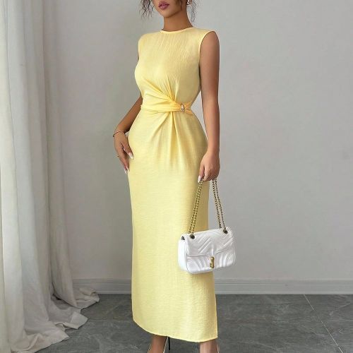 Robe longue élégante sans manches de couleur unie jaunes, mode romantique française de Sicile, convient pour le travail, les vacances, le thé de l - SHEIN - Modalova