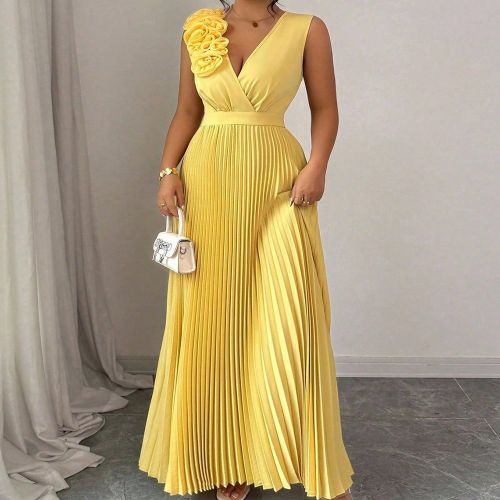 Robe ample et élégante à col V, plissée en 3D, à motif floral crème et jaune - SHEIN - Modalova