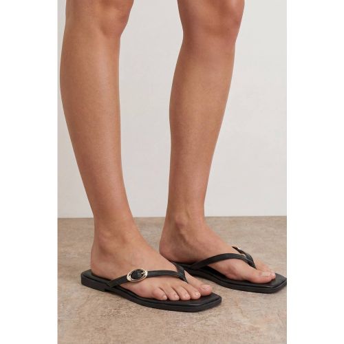 Tongs Babs En Synthétiquecuir Avec Détail Boucle | Taille 3 - Oasis - Modalova