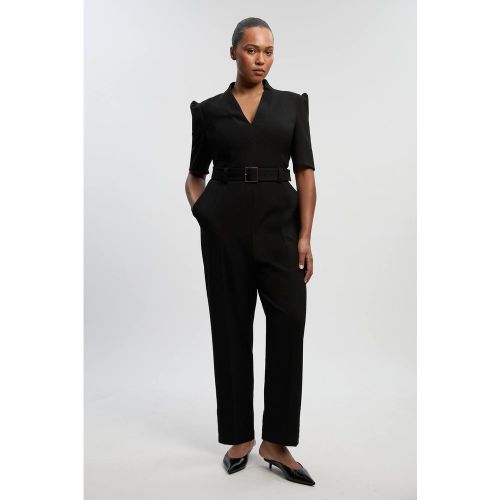 Combinaison Forever grande taille en crêpe structurée à ceinture | Taille 20 - KarenMillen - Modalova