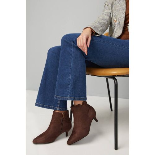 Bottines à Talon Chaton Pointues Alma Coupe Large en Daim Synthétique | Taille 37 - Wallis - Modalova