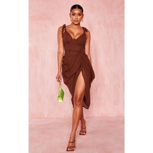 Robe Mi-longue Drapée Avec Détail À Armatures | Taille 32 - PrettyLittleThing - Modalova