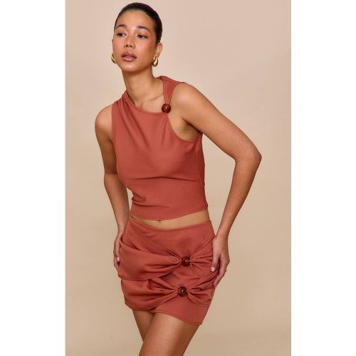 Rust Haut Asymétrique Avec Détails De Perles | Taille 42 - PrettyLittleThing - Modalova