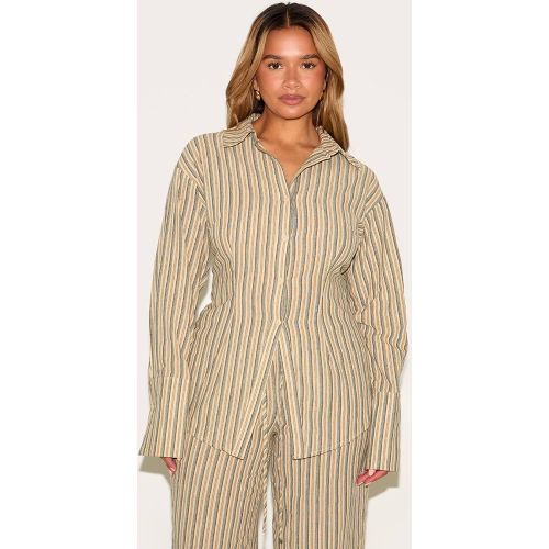 Olive Chemise Shape À Rayures Avec Laçage Au Dos Cintré Et Boutonnage Devant | Taille 34 - PrettyLittleThing - Modalova