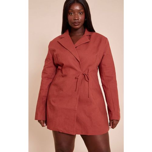 Rust Robe Blazer Grande Taille En Mélange De Lin Avec Détail Ceinture Nouée | Taille 44 - PrettyLittleThing - Modalova