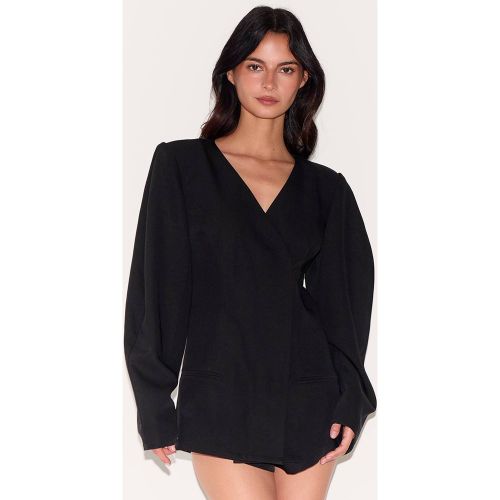 Black Combi-short Ajustée À Manches Cocon Et Devant Croisé | Taille 34 - PrettyLittleThing - Modalova