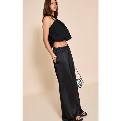 Black Pantalon Large En Satin À Cordon De Serrage | Taille 42 - PrettyLittleThing - Modalova