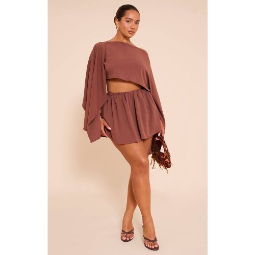 Short Évasé En Satin Martelé Shape | Taille 36 - PrettyLittleThing - Modalova
