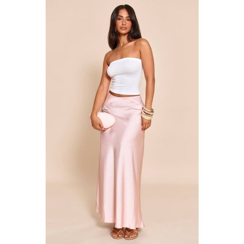 Pink Jupe Longue Fluide En Satin Petite | Taille Large - PrettyLittleThing - Modalova