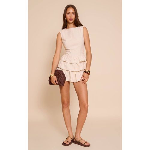 Cream Combinaison Courte À Volants Effet Lin | Taille 36 - PrettyLittleThing - Modalova