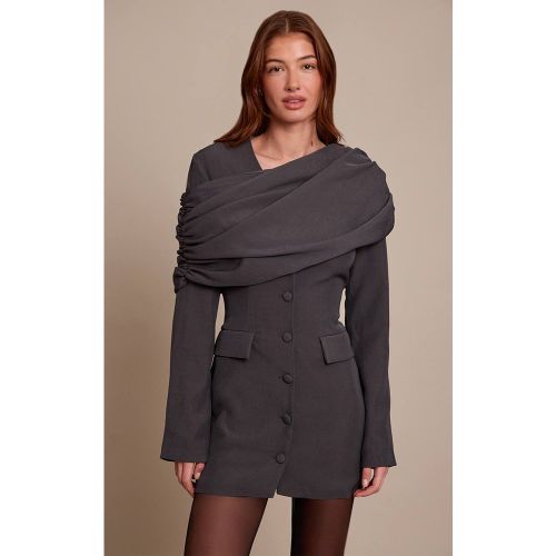 Grey Robe Blazer Cintrée Avec Détail Ceinture Drapée | Taille 42 - PrettyLittleThing - Modalova