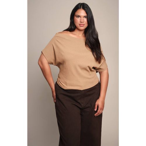 Tan Haut Long Ample Asymétrique En Maille Côtelée Épaisse Grande Taille | Taille 48 - PrettyLittleThing - Modalova