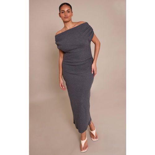 Charcoal Robe Maxi Grande Taille En Maille Brossée Côtelée Avec Détail Froncé Asymétrique | Taille 46 - PrettyLittleThing - Modalova