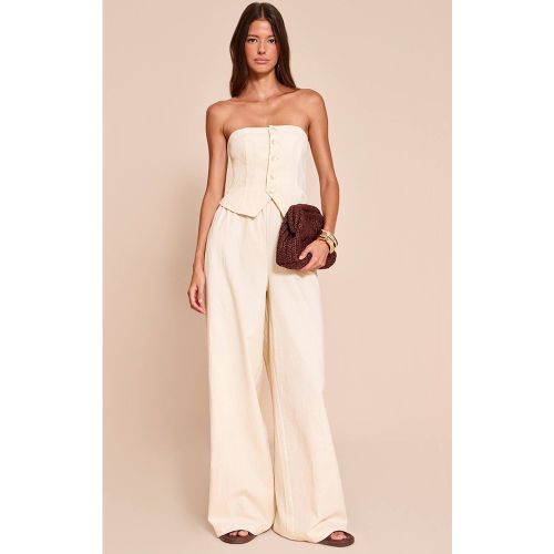 Cream Combinaison Bandeau Texturée À Boutons | Taille 42 - PrettyLittleThing - Modalova