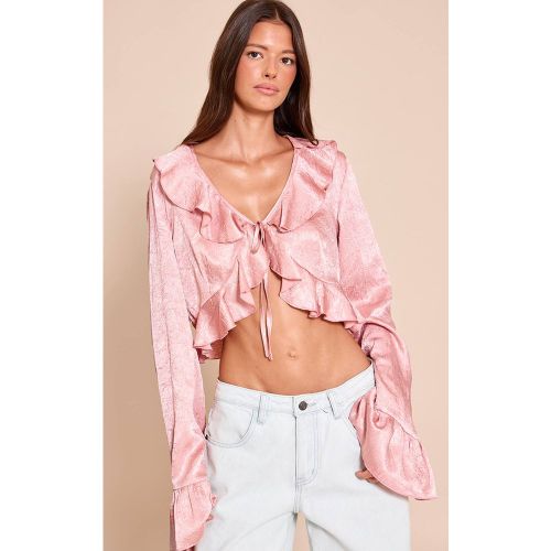 Pink Top Court À Détail Volants En Satin Texturé Avec Nœud Sur Le Devant | Taille 42 - PrettyLittleThing - Modalova