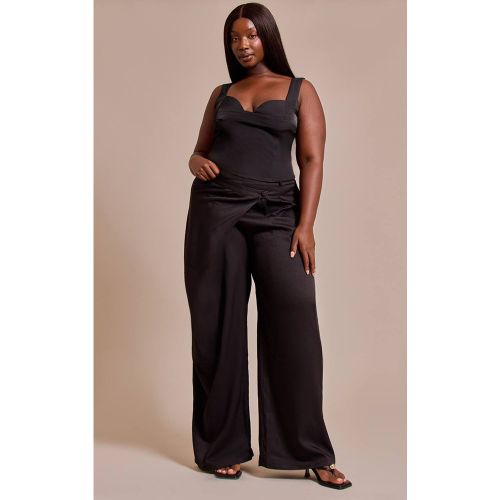 Black Pantalon Grande Taille Tissé À Devant Croisé | Taille 46 - PrettyLittleThing - Modalova