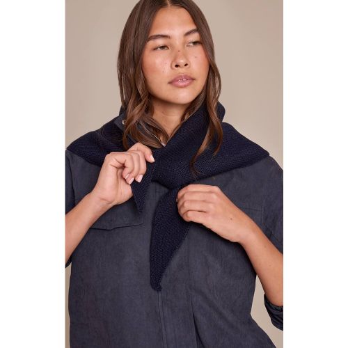 Navy Châle En Maille Brossée - PrettyLittleThing - Modalova