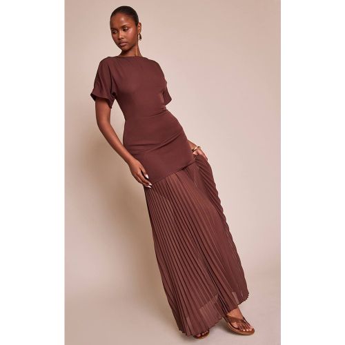 Robe Maxi Ajustée En Satin Avec Nœud Dos Et Ourlet Plissé | Taille 32 - PrettyLittleThing - Modalova