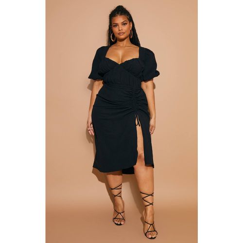 Black Robe Midi Grande Taille À Manches Bouffantes Froncée Avec Fente Latérale | Taille 46 - PrettyLittleThing - Modalova