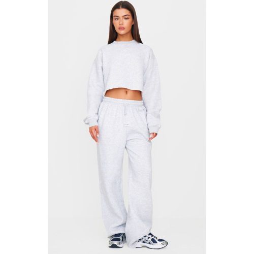 Ash Grey Jogging Large Taille Mi-haute Avec Détail Badge | Taille XL - PrettyLittleThing - Modalova