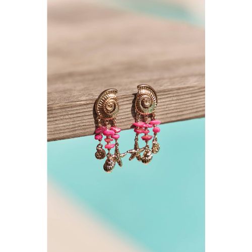 Boucles D'oreilles Drapées À Perles Aqua Et Coquillage - PrettyLittleThing - Modalova