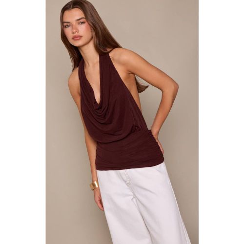 Haut Long Asymétrique En Mousseline Stretch À Col Bénitier | Taille 42 - PrettyLittleThing - Modalova