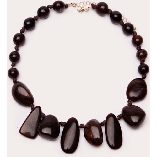 Dark Chocolate Collier Plastron En Résine Abstraite - PrettyLittleThing - Modalova