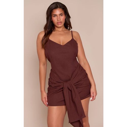 Robe Mini Ajustée À Taille Nouée Et Décolleté Plongeant Aspect Lin | Taille 42 - PrettyLittleThing - Modalova