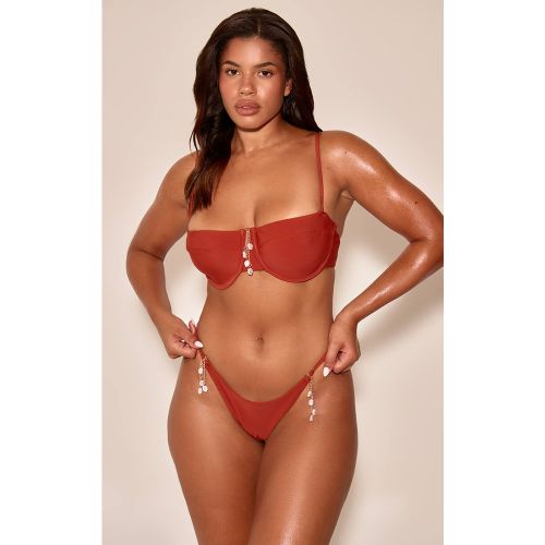 Rust Bas De Bikini Taille Haute Échancré Avec Détail De Chaîne Sculptant | Taille 42 - PrettyLittleThing - Modalova