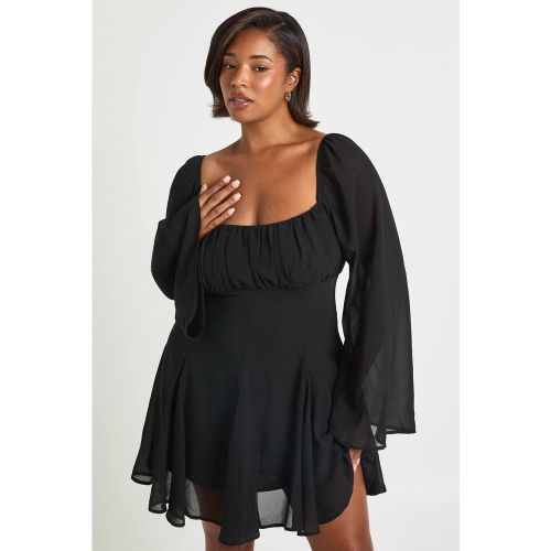 Plus Chiffon Godet Patineuse | Taille 48 - boohoo - Modalova